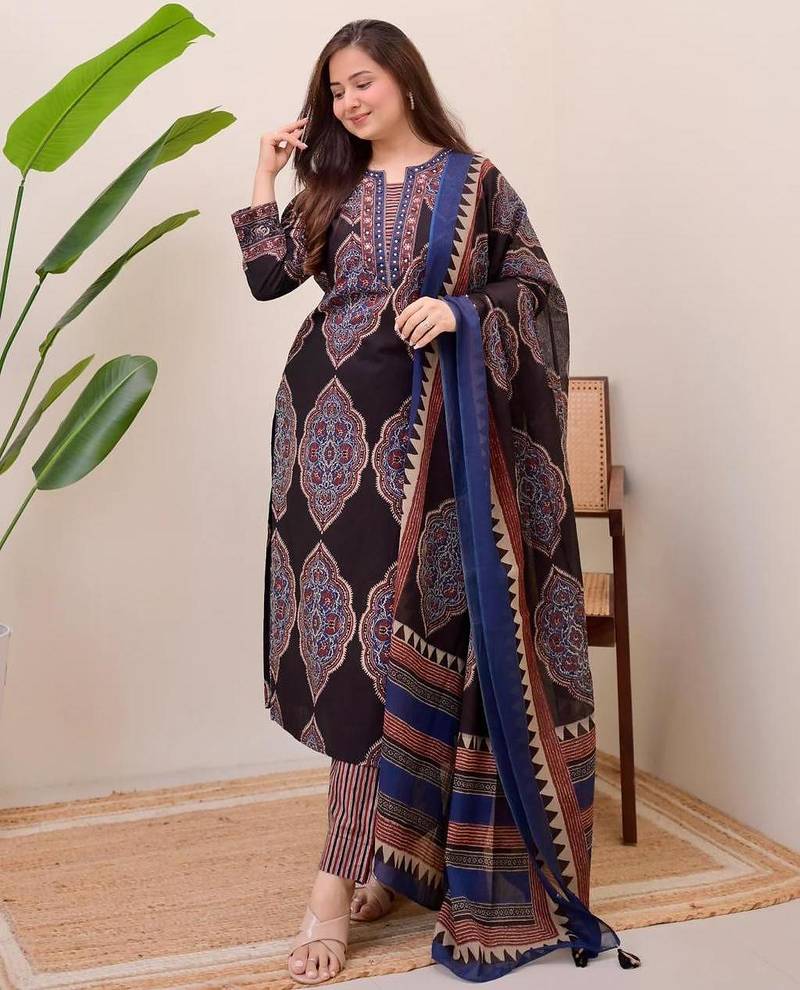  women pure cotton printed blue kurta with pant and dupatta