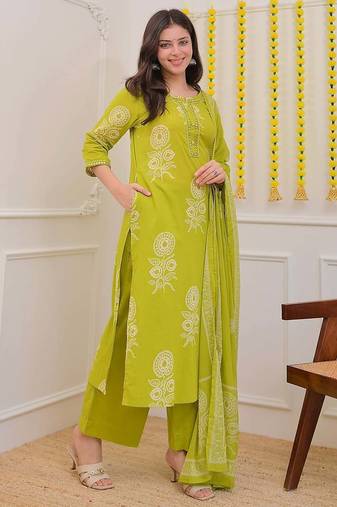  women pure cotton printed green kurta with pant and dupatta