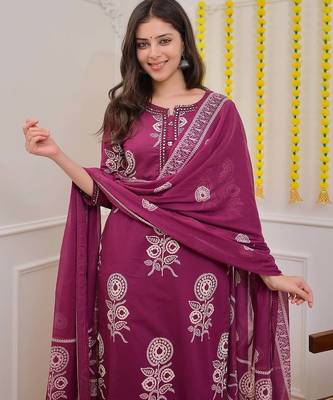 Purple Women Pure Cotton Printed Kurta With Pant And Dupatta 3
