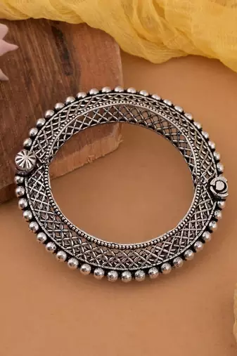 Silver color oxidised openable bracelet