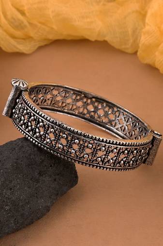 Silver color oxidised openable bracelet