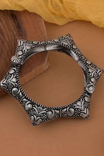 Silver color oxidised openable bracelet