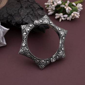 Silver color oxidised openable bracelet 2