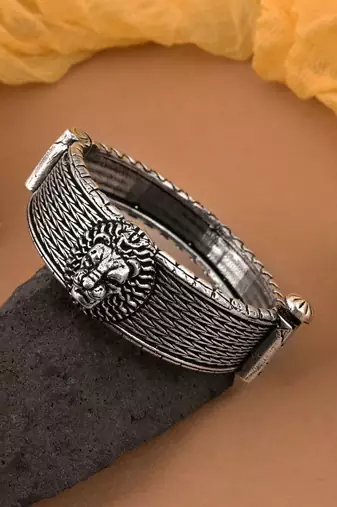Silver color oxidised openable bracelet