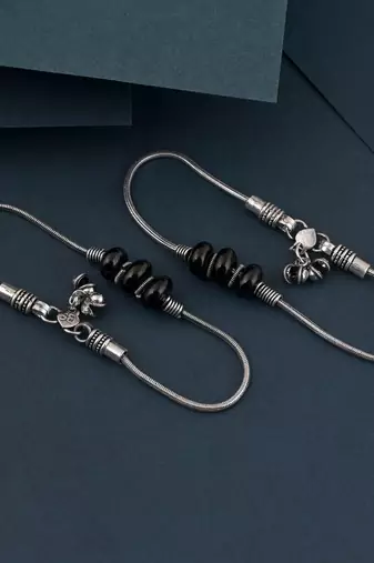 Black color oxidised anklet