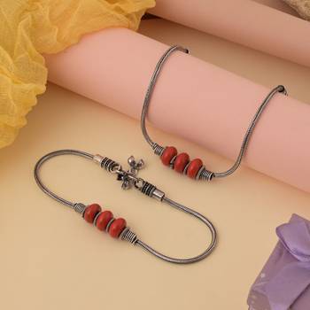 Red color oxidised anklet 1