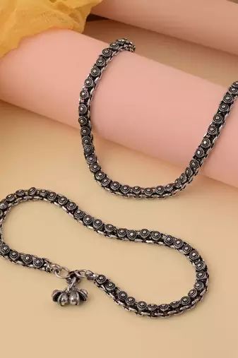Silver color oxidised anklet