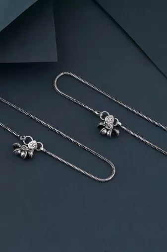 Silver color oxidised anklet