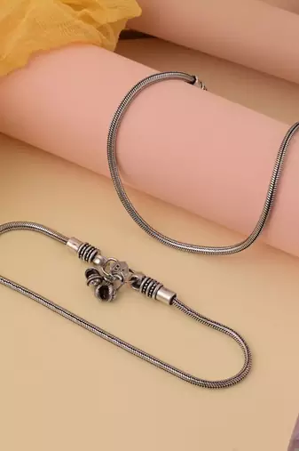 Silver color oxidised anklet