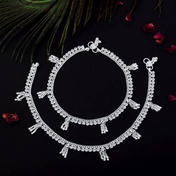 Elegant silver color anklets designed for women        s traditional and daily wear jewelry 1