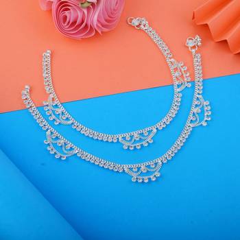 Royal silver color anklets perfect for weddings, engagements, and traditional festive occasions 2