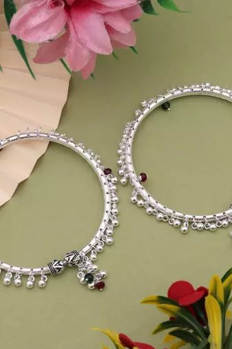 Exclusive maroon & green color oxidised anklet with antique ethnic rajputi jewellery design
