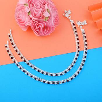 Stylish maroon color anklets crafted for women        s bridal, party, and festival jewelry needs 2