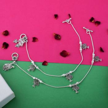 Attractive silver color oxidised anklet perfect for wedding styling, festivals, and party outfits 2