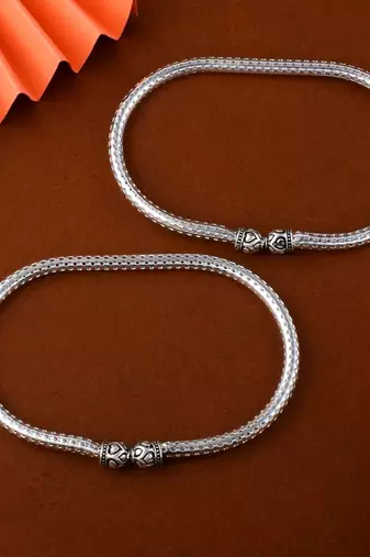 Gorgeous silver color oxidised anklet perfect for festivals, cultural celebrations, and traditional jewelry