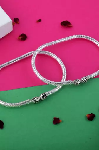 Gorgeous silver color oxidised anklet perfect for festivals, cultural celebrations, and traditional jewelry