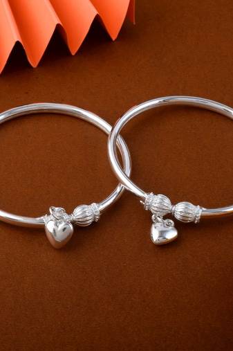 Beautiful silver color kids oxidised anklet designed for childrenâ€™s fashion jewelry and traditional wear
