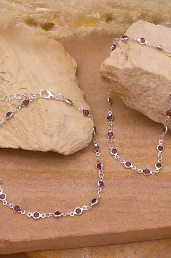 Classic brown color anklet with simple handmade finish for traditional and modern outfits