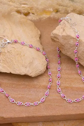 Beautiful pink color anklet with delicate beads perfect for party, wedding, and gifting