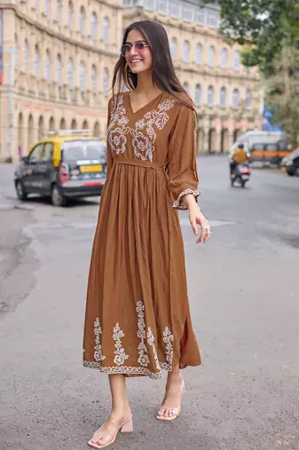 Women Rayon Weaving Embroidered Kurtis