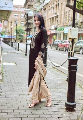 Women Embroidered Straight Kurta With Trousers & Dupatta 4