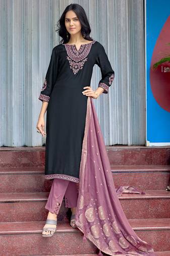 Women Embroidered Straight Kurta With Trousers & Dupatta