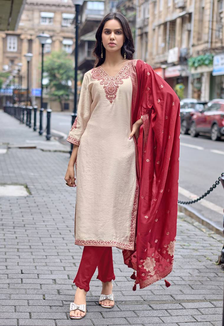 Women Embroidered Straight Kurta With Trousers & Dupatta