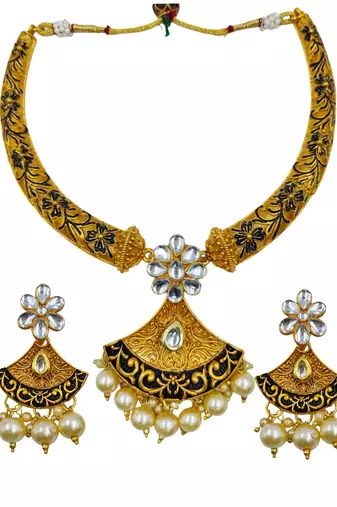 ​antique gold plated black & gold meenakari necklace set with pearl drops.