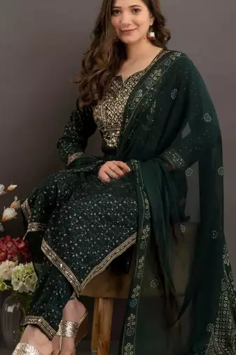 Green embroidered Kurti Pant Set 