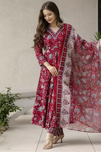 Women Gorgeous Rayon Fabric Printed Work Flared Kurta, Pant and Dupatta Set