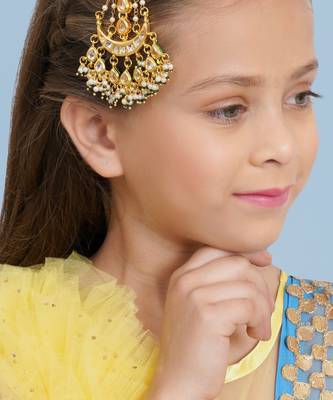 Girls gold-plated kundan studded 4