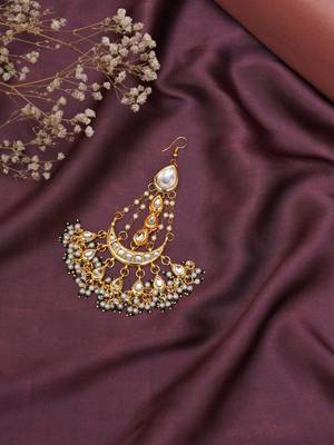 Girls gold-plated kundan studded 1