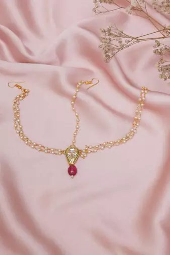 Girls gold-plated kundan-studded & beads beaded layered matha patti