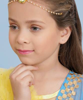Girls gold-plated kundan-studded & beads beaded layered matha patti 2