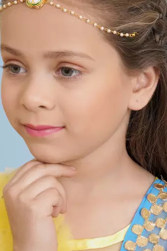 Girls gold-plated kundan-studded & beads beaded layered matha patti