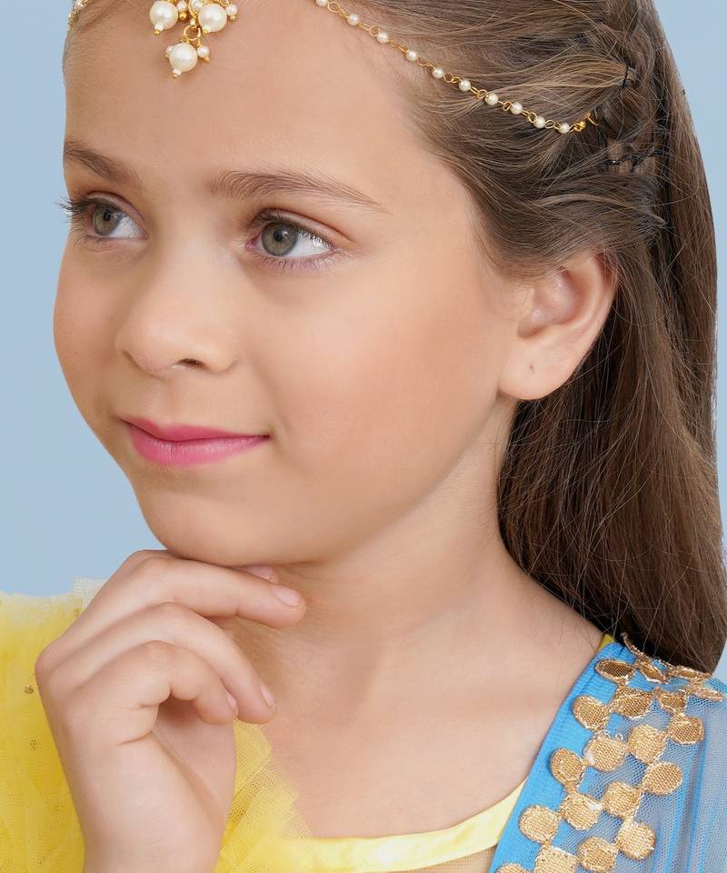Girls gold-plated kundan-studded & beaded layered matha patti