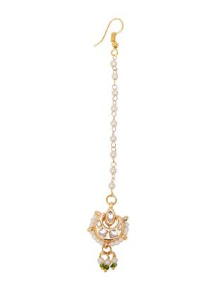 Gold-plated kundan-studded & pearls-beaded maang tikka 2