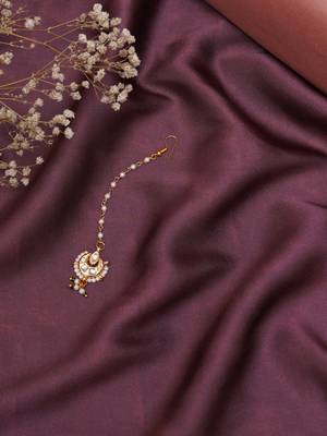 Gold-plated kundan-studded & pearls-beaded maang tikka 1