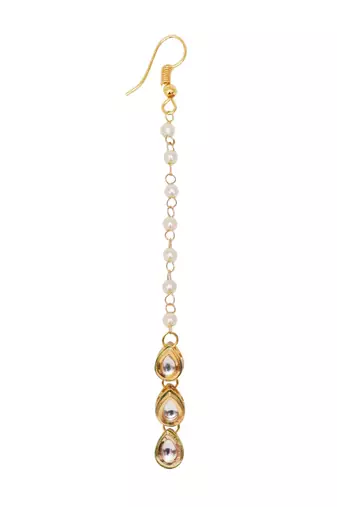 Girls gold-plated kundan studded maangtikka