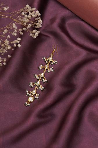 Gold-plated kundan-studded & beaded layered maang tikka
