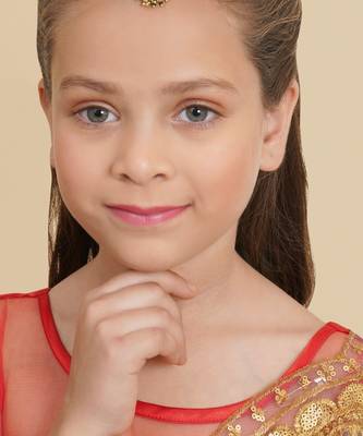 Girls gold-plated kundan studded beads beaded maang tikka 4