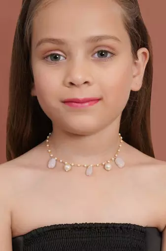 Girls gold-plated artificial stone studded & beaded necklace