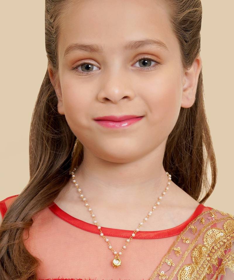 Girls gold-plated kundan studded & beaded necklace