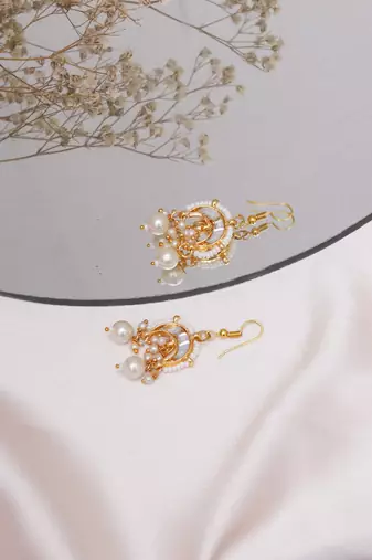 Gold-plated classic drop earrings