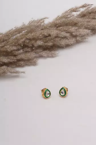 Gold-plated classic studs earrings