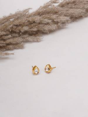 Girls gold plated studs earrings 1