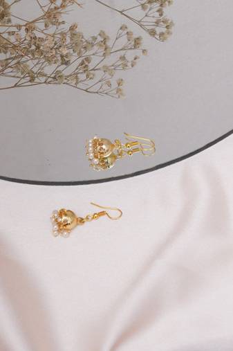 Girls gold plated jhumkas