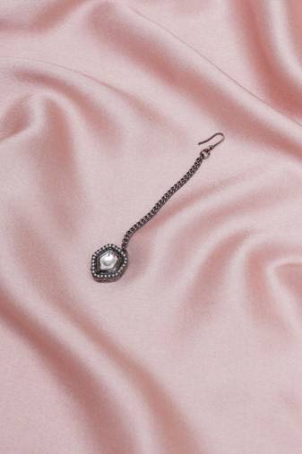 Girls silver-plated kundan-studded maang tikka