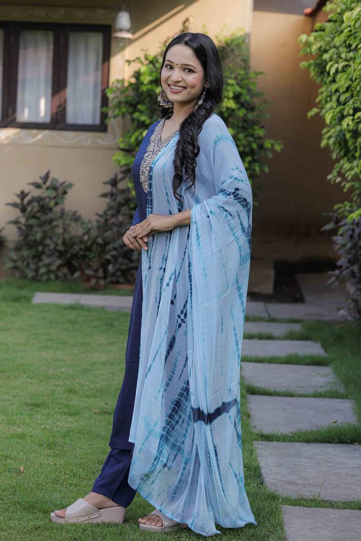 Rama Kurta Set with Tie-Dye Dupatta     Elegant Festive & Party Wear