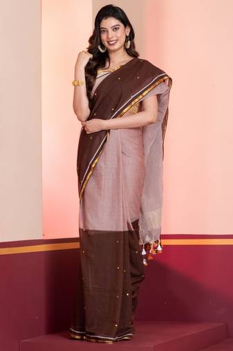 Brown colourblocked handloom mul cotton bengal saree with sequence, zari and tassels, without blouse